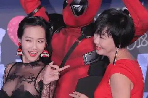 王思佳走光事件真相_经典女明星走光_娱乐圈走光事件
