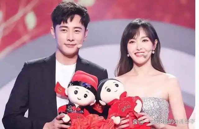 娱乐圈真情侣官宣文案_娱乐圈文情侣节目_明星情侣甜蜜互动